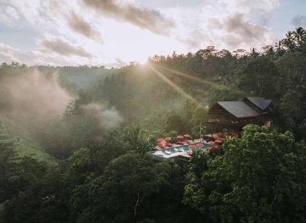 Отель Buahan, a Banyan Tree Escape
