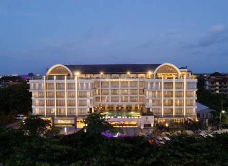 Отель Platinum Hotel Jimbaran Beach Bali