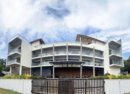 Отель Mazarine Surf Suites Hiriketiya