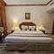 Отель Royal Concorde Hotel & Suite