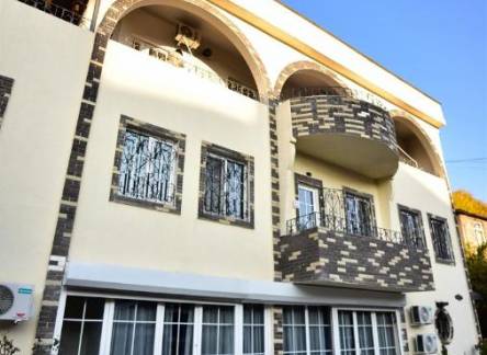 Отель La Casa Hotel Yerevan