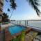 Отель TIKI Beach Club & Resort