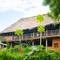 Отель La Fontana Restaurant & Bungalows
