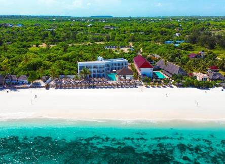 Отель AHG Sun Bay Mlilile Beach Hotel