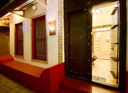 Отель The Island Stone Town Hotel