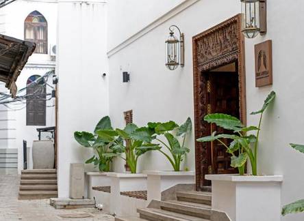 Отель The Neela Boutique Hotel Stone Town