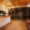 Отель TreeHouse Mars Beach Cottages
