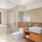 Отель Wyndham Garden Cam Ranh Resort