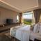 Отель Wyndham Grand KN Paradise Cam Ranh