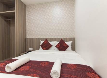 Отель Signature International Hotel China Town