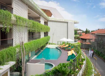 Отель Beachwalk Residence