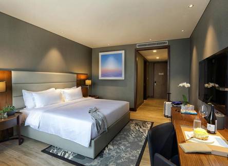 Отель Makati Diamond Residences
