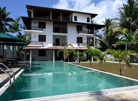 Отель Beach Inns Holiday Resort - Celeste