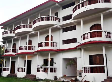 Отель Oasis Beach Resort