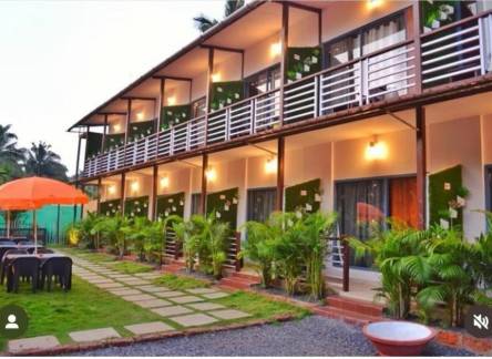 Отель YogiTree Beach Resort & Cafe