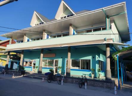 Отель Bord Mer Luxury Apartments