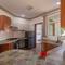 Отель 340 Degrees Mountain View Apartments