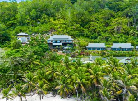 Отель Paradise Chalets Yoga and Wellness