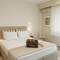 Отель Ammos Beach Seaside Luxury Suites Hotel
