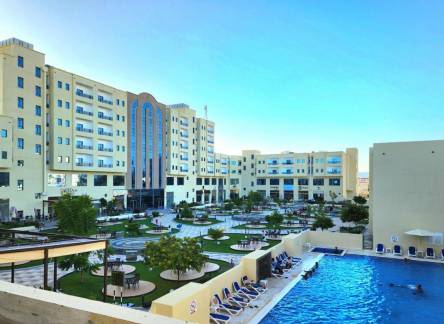 Отель The Plaza Hotel & Resort