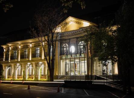 Отель Wellfort Hotel