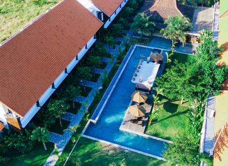 Отель Griya Shanti Suites