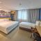 Отель Travelodge Myeongdong City Hall