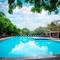 Отель Elephas Resort & Spa