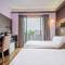 Отель Mercure Singapore Tyrwhitt