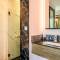 Отель Mercure Singapore Tyrwhitt