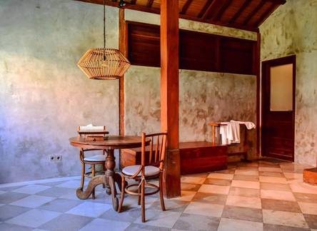 Отель Zin Berawa Villas & Bungalows