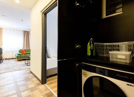Отель BayMari Suites City Life