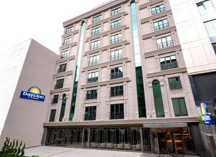 Отель Days Inn by Wyndham Istanbul Bomonti