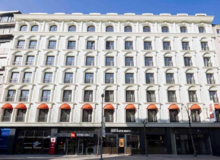Отель ibis Istanbul Sisli