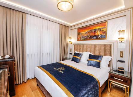 Отель Manors Hotel