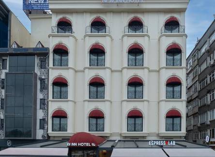 Отель New Inn Hotel Old Town