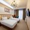 Отель Corner Hotel