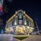 Отель Corner Hotel
