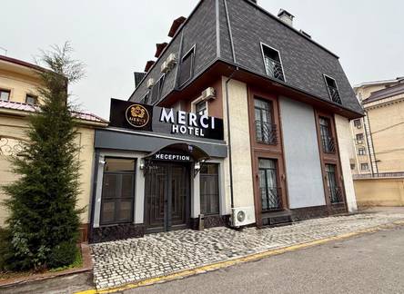 Отель Merci Hotel