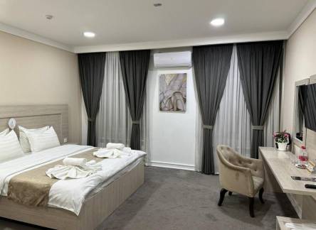 Отель South Hotel
