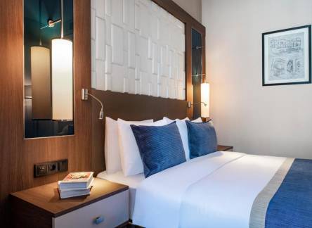 Отель Tbilisi Philharmonic by Mercure Hotel