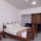 Отель Surf Una Beach Hotel