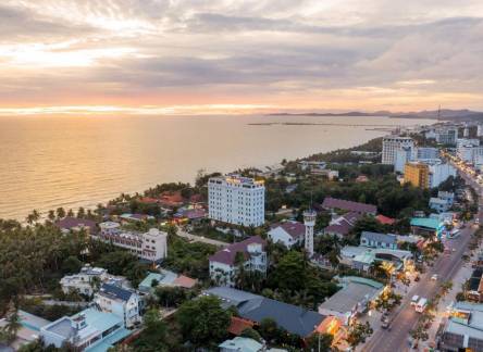 Отель The Tahiti Beach Hotel