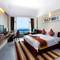 Отель Sanya Luyi Sea View Hotel