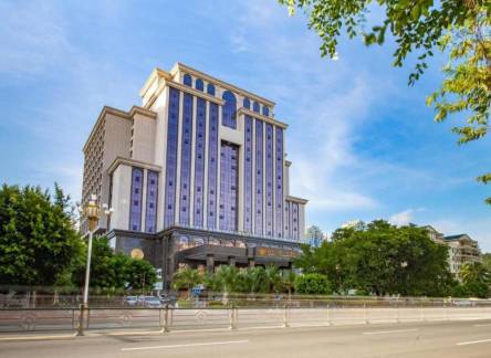 Отель YueXin Tomorrow Hotel Sanya
