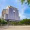 Отель YueXin Tomorrow Hotel Sanya
