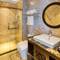 Отель The Almin Hotel