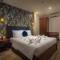 Отель Holiday Emerald Hotel