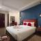 Отель Holiday Emerald Hotel