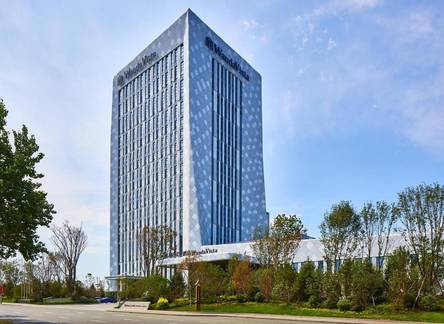 Отель Wanda Vista Harbin